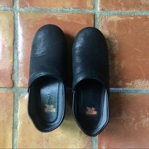 Dansko Pro 2.0 XP clog